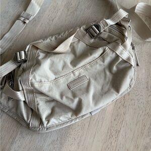 Athleta Excursion Waistband Sling Crossbody Fanny Pack